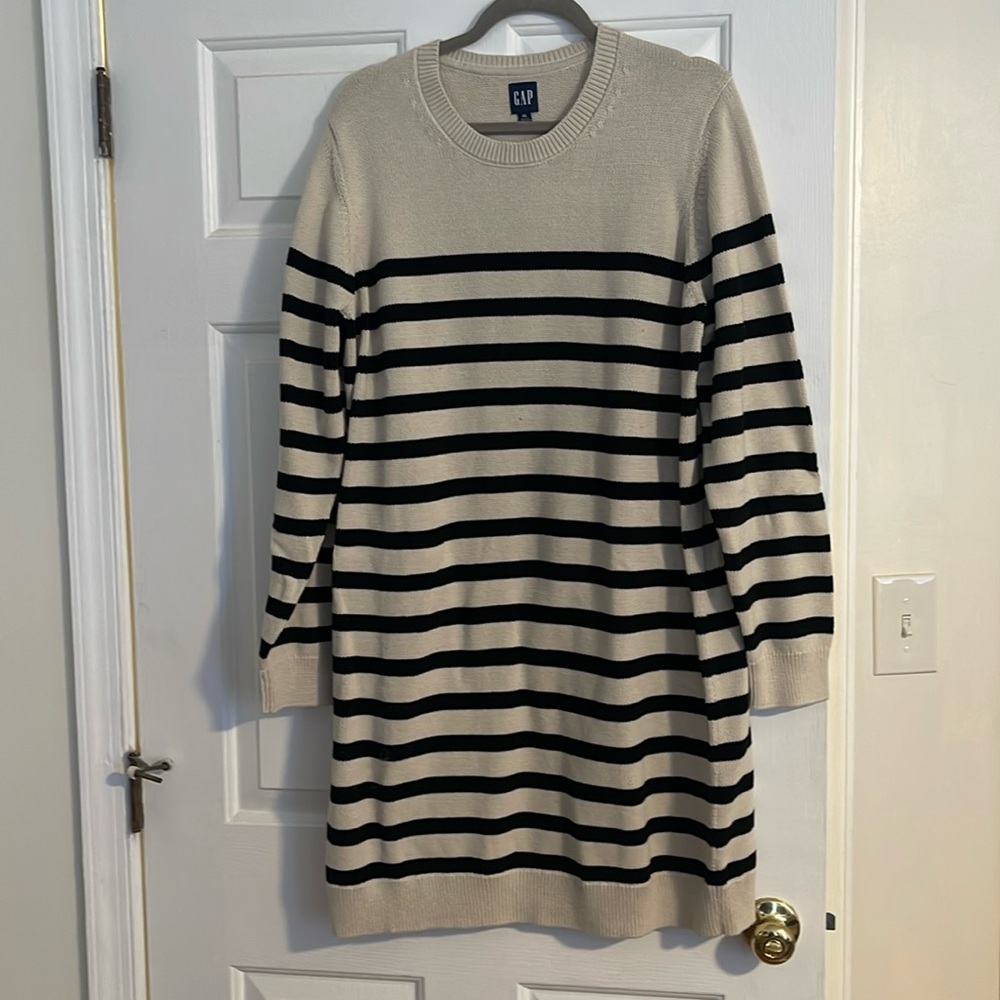 GAP Long Sleeve Striped Dress in Black and Cream